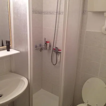 Apartment 2room Pearl In Flower Riviera 2km From Cote D'azur Specifically For Young Feeling People *