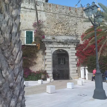 2room Pearl In Flower Riviera 2km From Cote D'azur Specifically For Young Feeling People Apartament